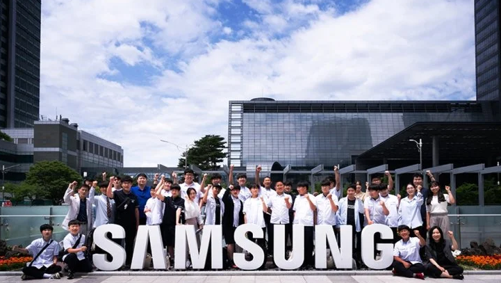 يساعد Samsung Dream Class 2.0 الطلاب في العثور على مسارات حياتهم المهنية